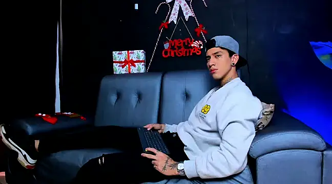 JUSTIN FULLER1 online show from 12, 12, 2024