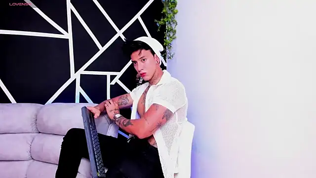 JUSTIN FULLER1 online show from 17, 2, 2025