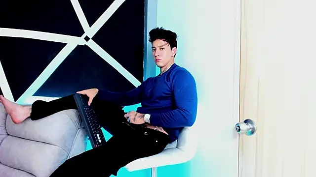 JUSTIN FULLER1 online show from 19, 9, 2025