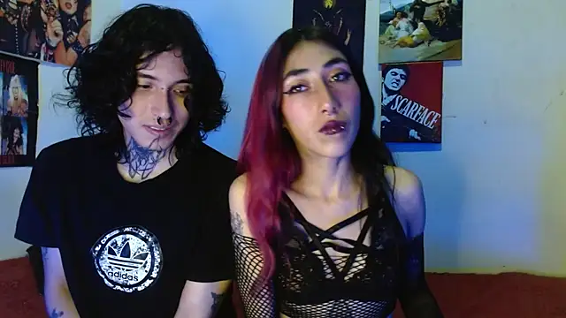 Snapshot of Asterothxznikki chatting on 4, 12, 2024 Asterothxznikki online show from 4, 12, 2024