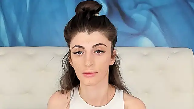 SkinnyDolly online show from 10, 9, 2025