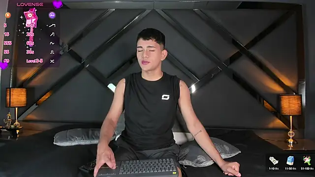 ander deimond  online show from 10, 12, 2024