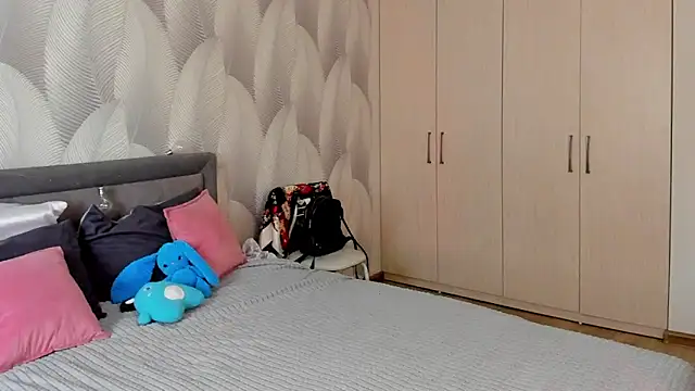 Bambiii bby online show from 11, 11, 2025