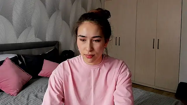 Bambiii bby online show from 12, 3, 2026