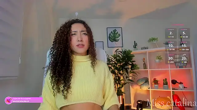 miss catalinaa online show from 25, 2, 2025