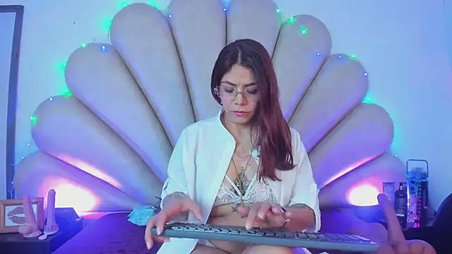 Anna  Spencer online show from 17, 2, 2025