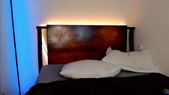 Snapshot of MimiRodriguez chatting on 3, 12, 2024 MimiRodriguez online show from 3, 12, 2024