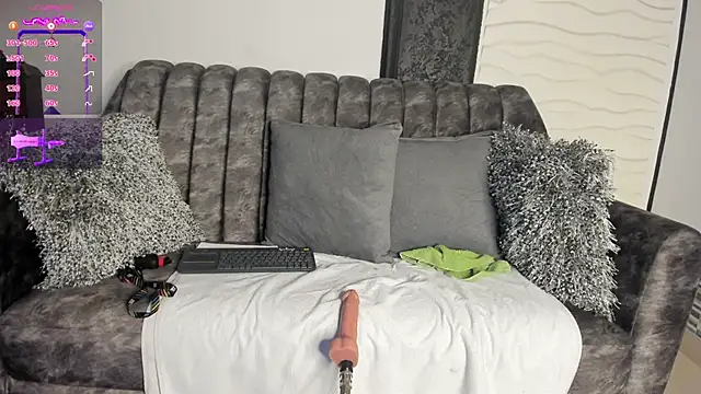 kinky polar online show from 7, 12, 2024