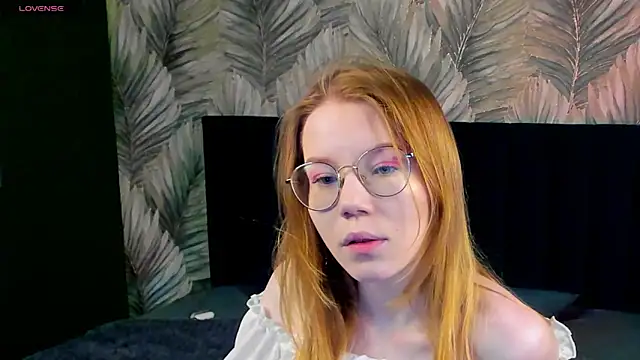 Esme Runn online show from 19, 3, 2025