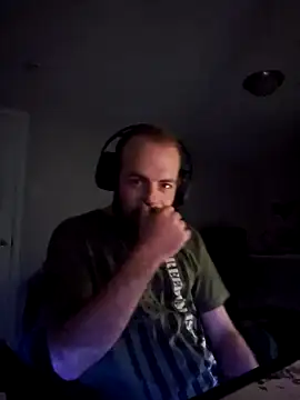 Snapshot of SirYummy18 chatting on 7, 12, 2024 SirYummy18 online show from 7, 12, 2024