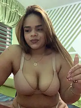 Evabigass online show from 8, 12, 2024