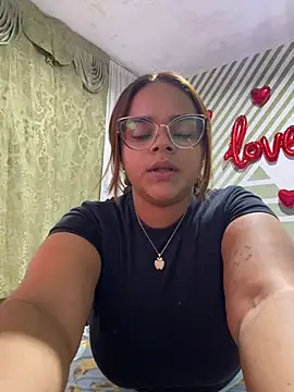 Evabigass online show from 10, 1, 2026