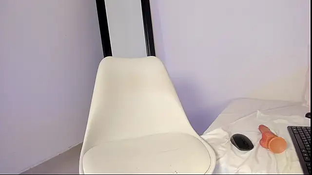 Snapshot of keyth_03 chatting on 15, 3, 2025 keyth 03 online show from 15, 3, 2025