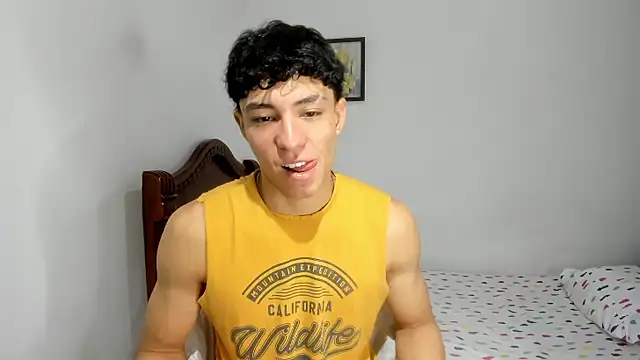 Snapshot of enzo_sloran chatting on 17, 10, 2025 enzo sloran online show from 17, 10, 2025