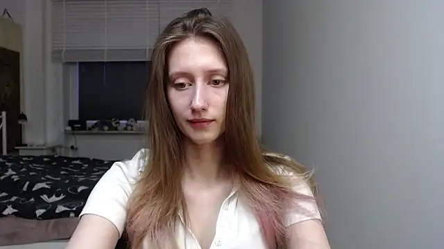 LUNA delight online show from 4, 2, 2026