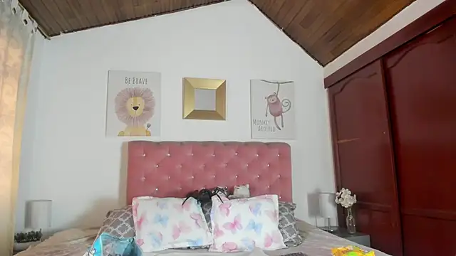 CelessteRedds online show from 14, 10, 2025