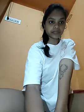 Snapshot of Cool__girl chatting on 1, 11, 2025 Cool girl online show from 1, 11, 2025