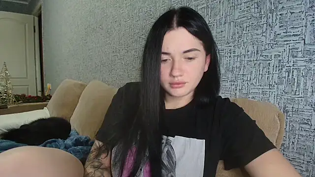 Liana diva online show from 5, 1, 2026