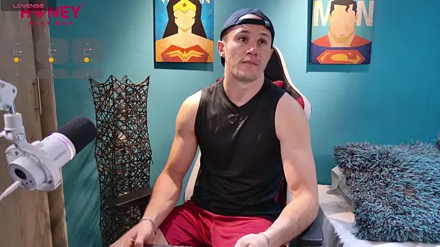 AxelFairchaild online show from 26, 1, 2025