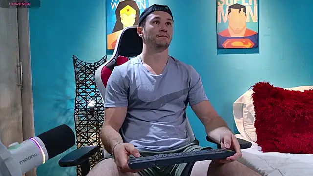 AxelFairchaild online show from 8, 2, 2025