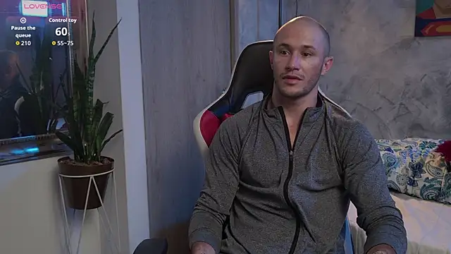 AxelFairchaild online show from 15, 4, 2026