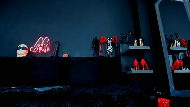 DelaneyStone online show from 18, 9, 2025