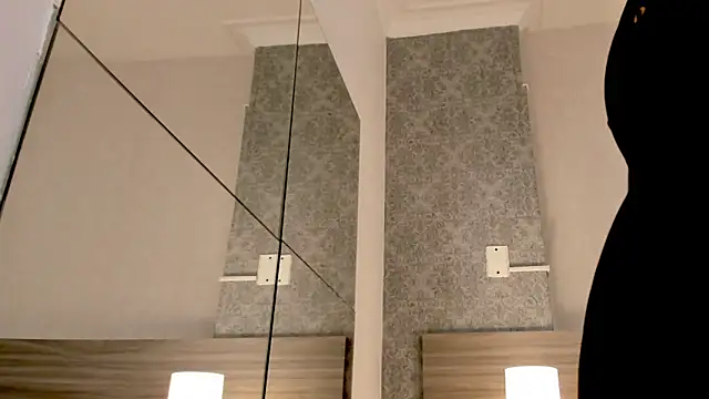 Mistyca online show from 5, 3, 2025