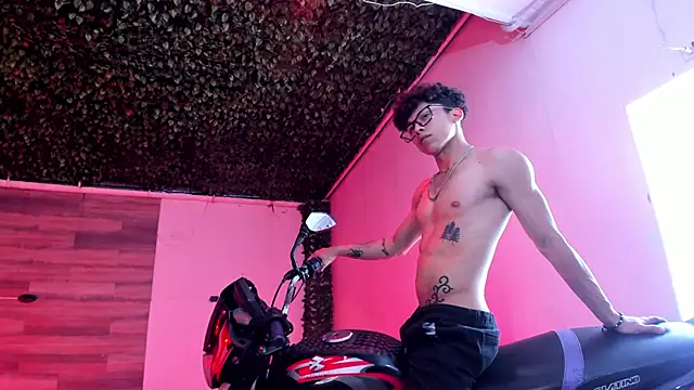 Snapshot of AkazaBoy_ chatting on 27, 12, 2024 AkazaBoy  online show from 27, 12, 2024