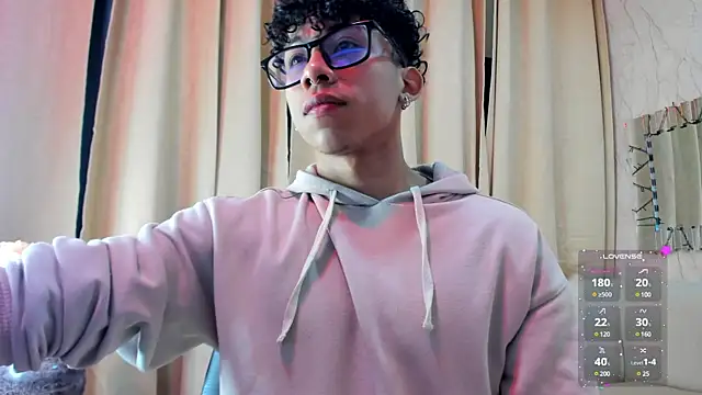 Snapshot of AkazaBoy_ chatting on 11, 1, 2025 AkazaBoy  online show from 11, 1, 2025