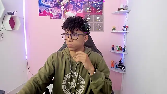 Snapshot of AkazaBoy_ chatting on 12, 1, 2025 AkazaBoy  online show from 12, 1, 2025