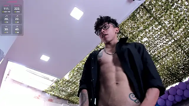 Snapshot of AkazaBoy_ chatting on 14, 2, 2025 AkazaBoy  online show from 14, 2, 2025