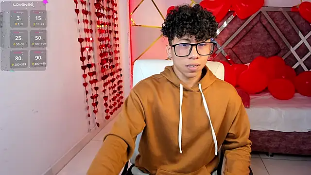 Snapshot of AkazaBoy_ chatting on 18, 2, 2025 AkazaBoy  online show from 18, 2, 2025