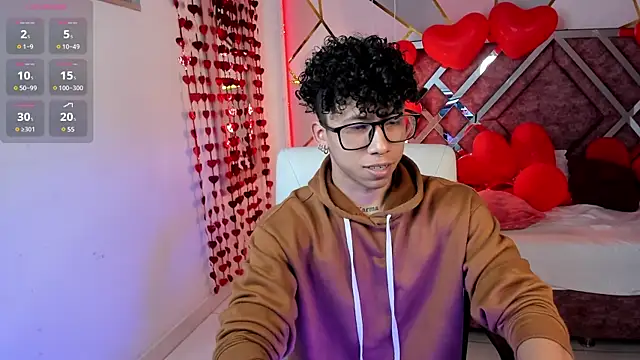 Snapshot of AkazaBoy_ chatting on 19, 2, 2025 AkazaBoy  online show from 19, 2, 2025