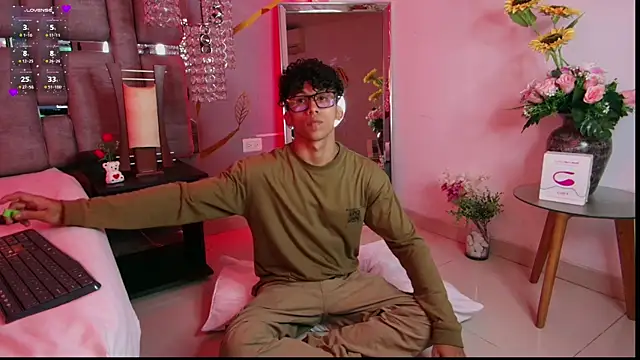 Snapshot of AkazaBoy_ chatting on 21, 2, 2025 AkazaBoy  online show from 21, 2, 2025