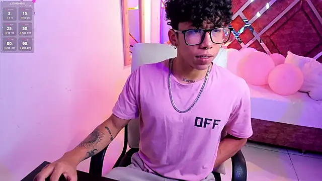 Snapshot of AkazaBoy_ chatting on 17, 3, 2025 AkazaBoy  online show from 17, 3, 2025