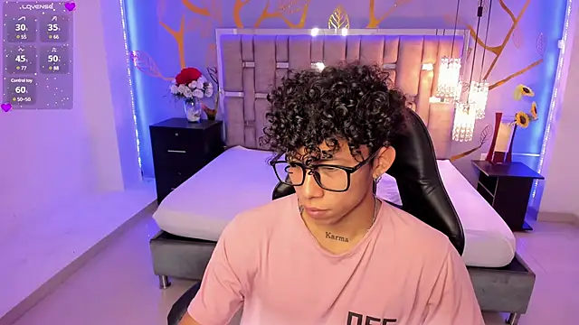 Snapshot of AkazaBoy_ chatting on 21, 3, 2025 AkazaBoy  online show from 21, 3, 2025