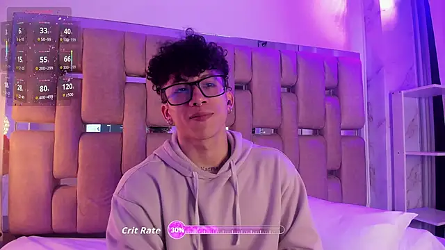 Snapshot of AkazaBoy_ chatting on 8, 9, 2025 AkazaBoy  online show from 8, 9, 2025