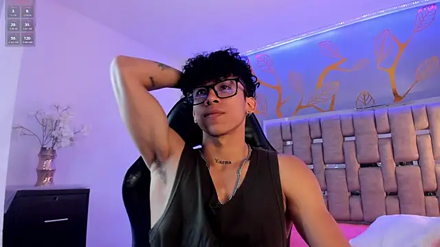 Snapshot of AkazaBoy_ chatting on 15, 9, 2025 AkazaBoy  online show from 15, 9, 2025