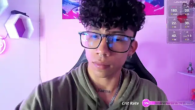 Snapshot of AkazaBoy_ chatting on 19, 9, 2025 AkazaBoy  online show from 19, 9, 2025