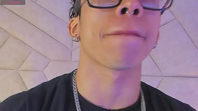 Snapshot of AkazaBoy_ chatting on 22, 9, 2025 AkazaBoy  online show from 22, 9, 2025