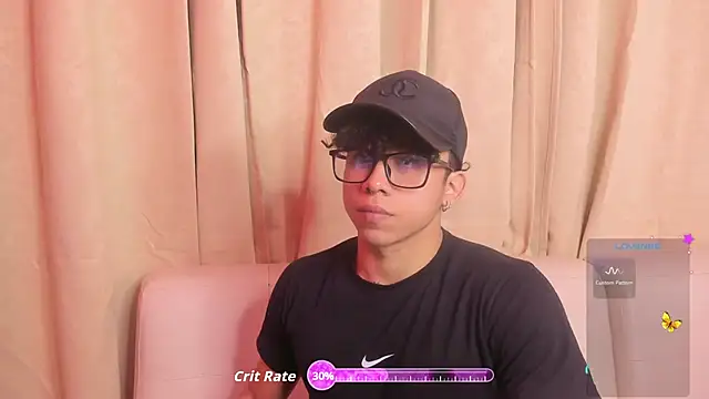 Snapshot of AkazaBoy_ chatting on 19, 10, 2025 AkazaBoy  online show from 19, 10, 2025