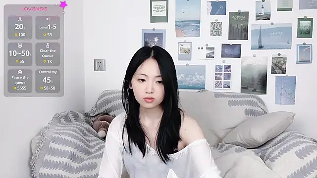 Snapshot of LiLiYbaby chatting on 3, 12, 2024 LiLiYbaby online show from 3, 12, 2024