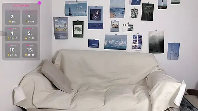 Snapshot of LiLiYbaby chatting on 2, 1, 2025 LiLiYbaby online show from 2, 1, 2025