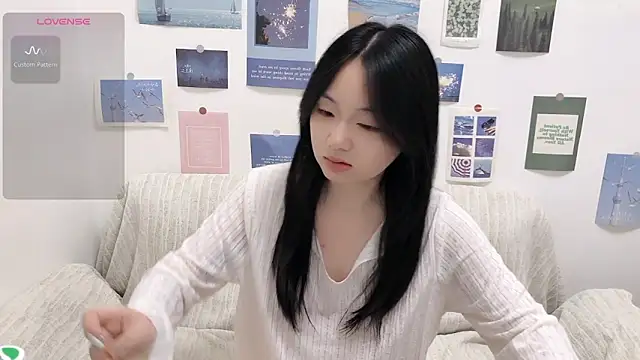 Snapshot of LiLiYbaby chatting on 9, 9, 2025 LiLiYbaby online show from 9, 9, 2025