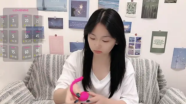 Snapshot of LiLiYbaby chatting on 14, 9, 2025 LiLiYbaby online show from 14, 9, 2025