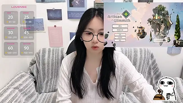 Snapshot of LiLiYbaby chatting on 27, 5, 2026 LiLiYbaby online show from 27, 5, 2026
