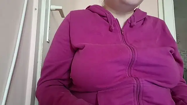 Snapshot of AalinnaK chatting on 13, 12, 2024 AalinnaK online show from 13, 12, 2024