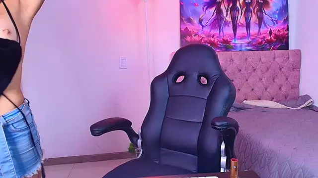 AuroraDiaz online show from 25, 2, 2025