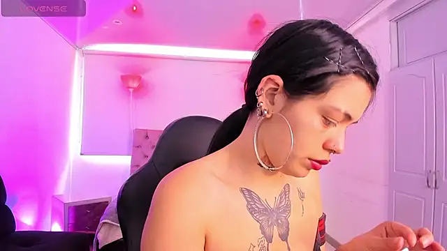 AuroraDiaz online show from 8, 9, 2025