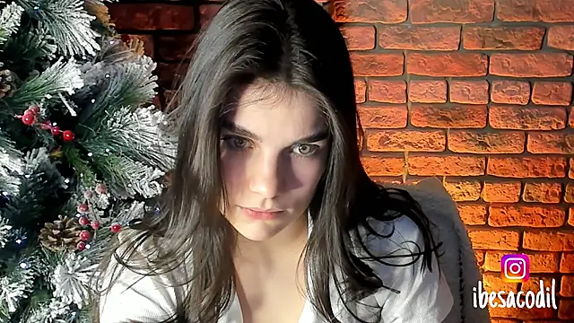 Snapshot of adriana_allien chatting on 6, 1, 2025 adriana allien online show from 6, 1, 2025